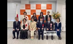 探索日本群体交往活动视频大全：多彩互动精彩瞬间