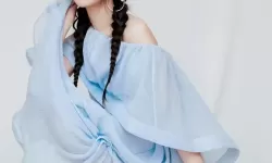 郑爽最新写真曝光：清新自然引发热议