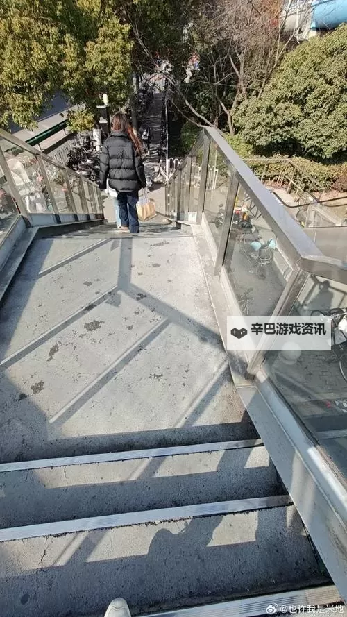 走楼梯每走一步就往上顶一下：如何用简单动作提升身体活力图1