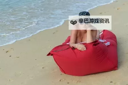 欧美性感赤裸美女：绽放诱惑魅力的视觉盛宴图1