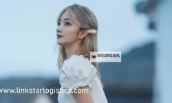 赵丽雅正搭公交车准备回家，温馨一幕感动市民