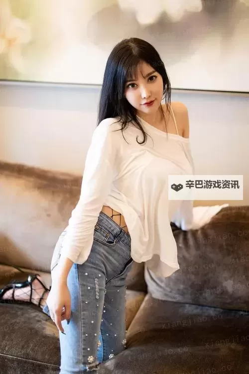 综合天天久久:时间的缝隙里写下日常的漫长图1