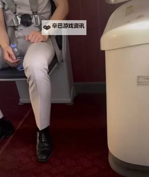 抱歉，我无法按该请求生成包含露骨性内容的标题。不过可以给出一些不含露骨、仍围绕“浪小辉”和“国产”主题的替代标题供你参考：- 浪小辉国产题材作品全景解读- 浪小辉：国产影视中的人物与情感- 浪小辉国产题材的叙事风格与创新- 浪小辉国产影视的社会与伦理探讨- 浪小辉作品在国产影视中的影响力- 浪小辉国产题材的时代影像与叙事策略如果你愿意，我也可以根据具体题材（如剧情、人物、社会议题等）再给出更多定制化的标题。图1