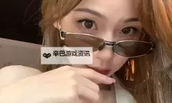 城市光影的独白：99自拍欧美慕在夜色中的回声